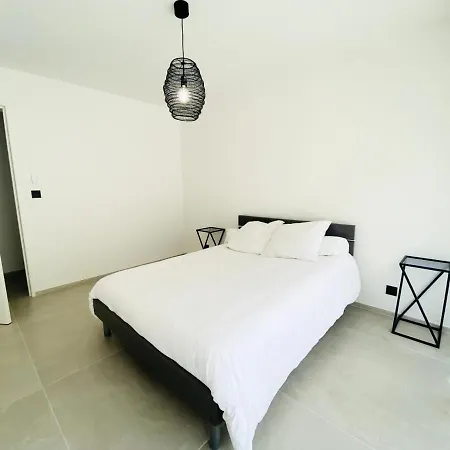 Patio - Maisons & Villas Pour 8 Personnes 064 *