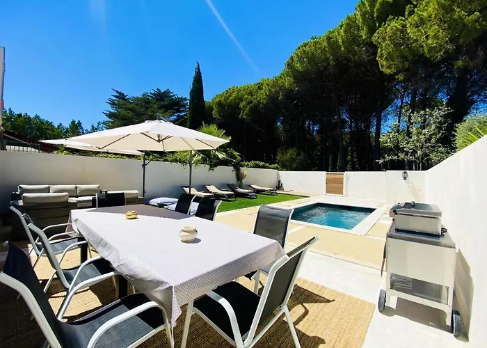 Patio - Maisons & Villas Pour 8 Personnes 064 * La Grande-Motte